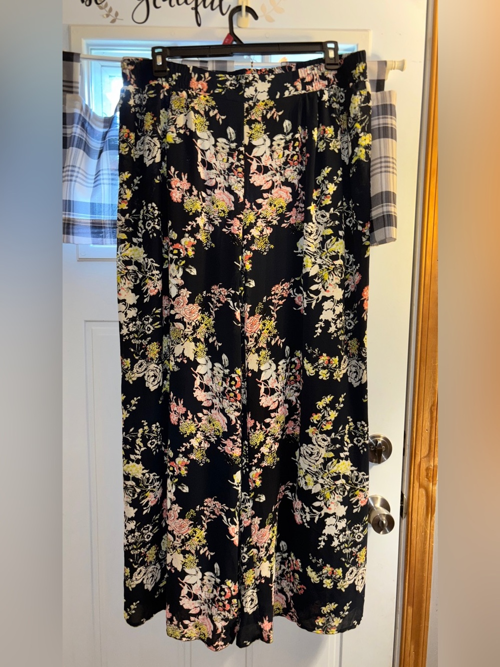 Charming Charlie Black Wide Leg Floral Pants